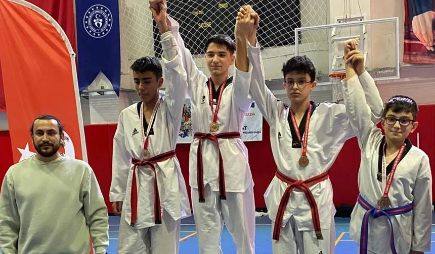 Çekerekli Taekwondoculardan büyük başarı