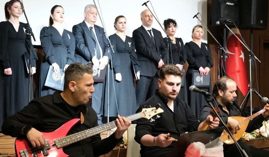 “Türkülerle Şifa” Konseri Büyük Beğeni Topladı: Sağlık Çalışanları Aynı Sahneye Çıktı