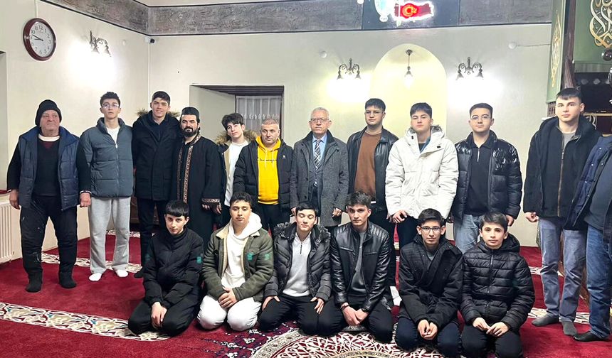 Camide Sıcak Buluşma