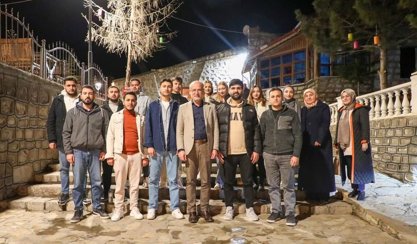 Çekerek Belediyesi’nden Öğrencilerle Sahur Buluşması