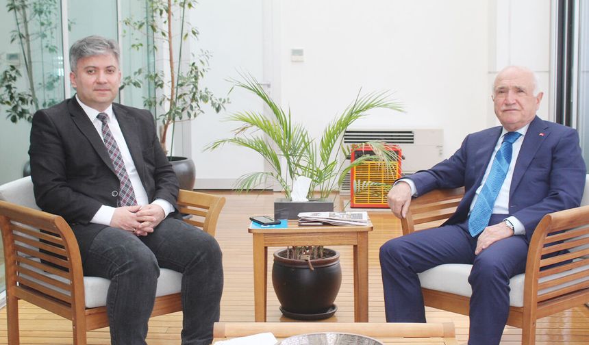 Siyaset vaat değil imkan işi!