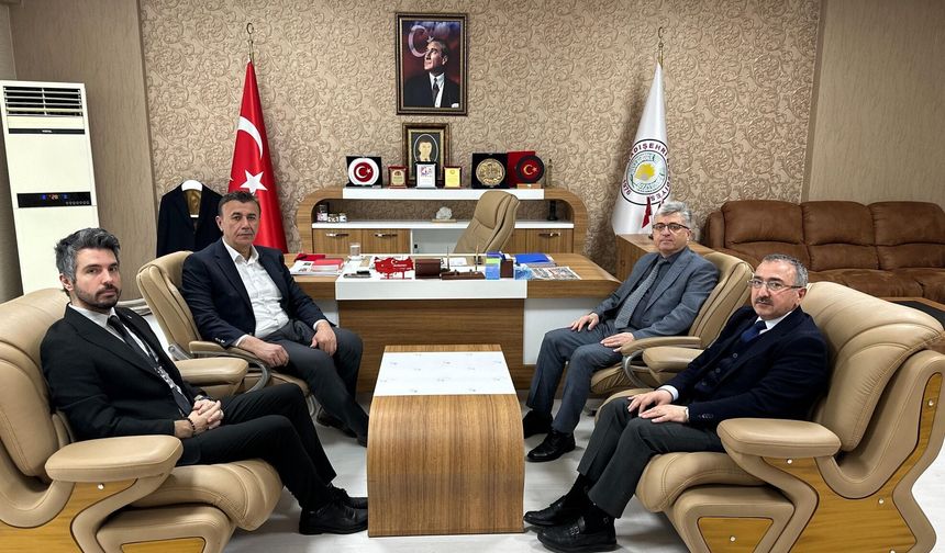 Yozgat’ta Sağlık Yöneticilerinden Kadışehri Belediye Başkanı Karadavut’a Ziyaret