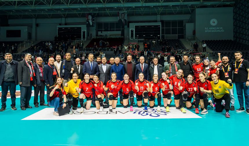 Tribünleri birleştiren şampiyonluk!