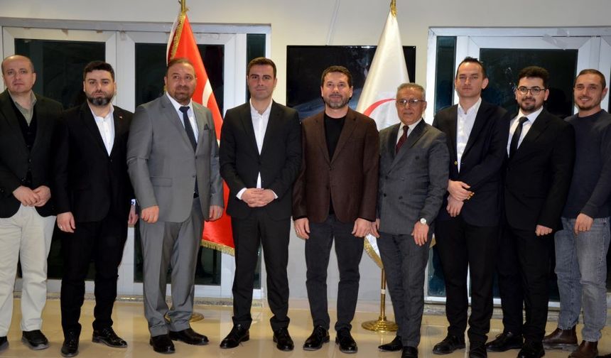 Sarıkaya Kaymakamı Mubin Demirkıran Sağlık Çalışanlarıyla iftarda buluştu