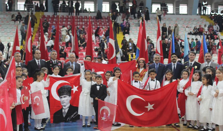 Renkli görüntülere sahne oldu