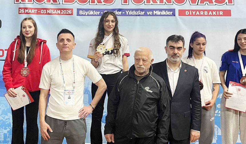 Yozgatlı Kick Boksçular Diyarbakır’da Tarih Yazdı