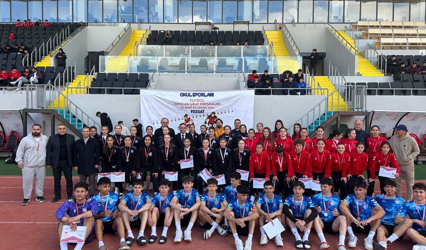 Yozgat’ta Futbol Heyecanı Tamamlandı: Gençler Grup Müsabakalarında Yarı Finalistler Belli Oldu