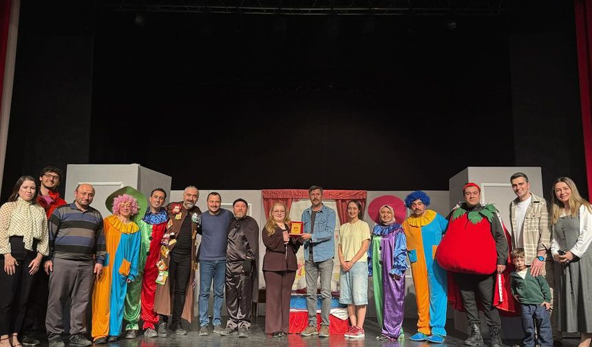 Kahraman Domates Minikleri Büyüledi