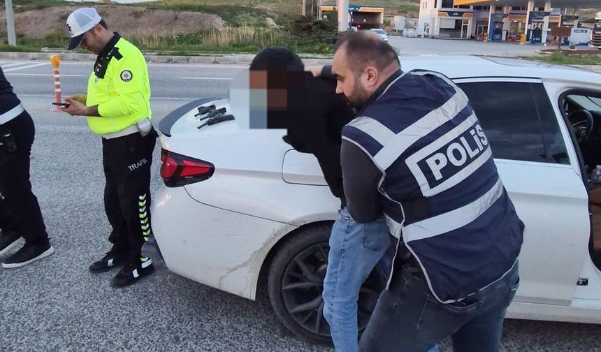 Araçtan çıkanlar şoke etti!