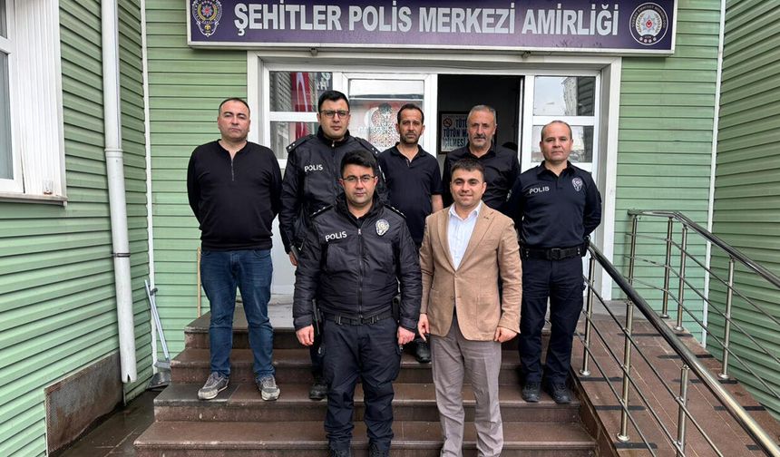 Polis Haftası'na tatlı kutlama