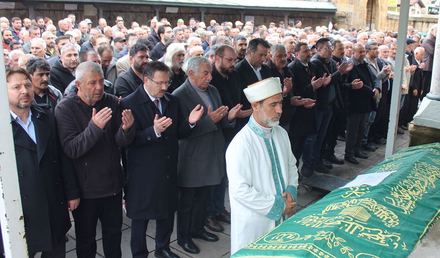 Top Mezarlığı'nda toprağa verildi