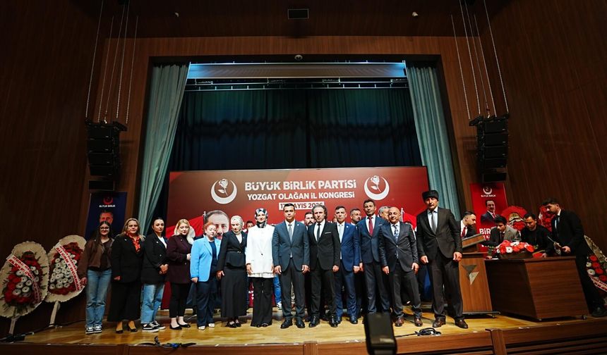 Yeni İsimlere Rozet Takıldı