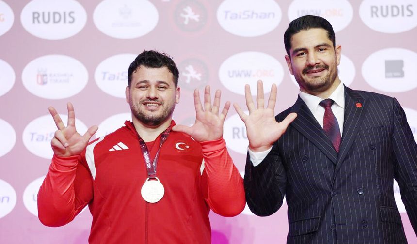 Güreşte Tarih Yazdık