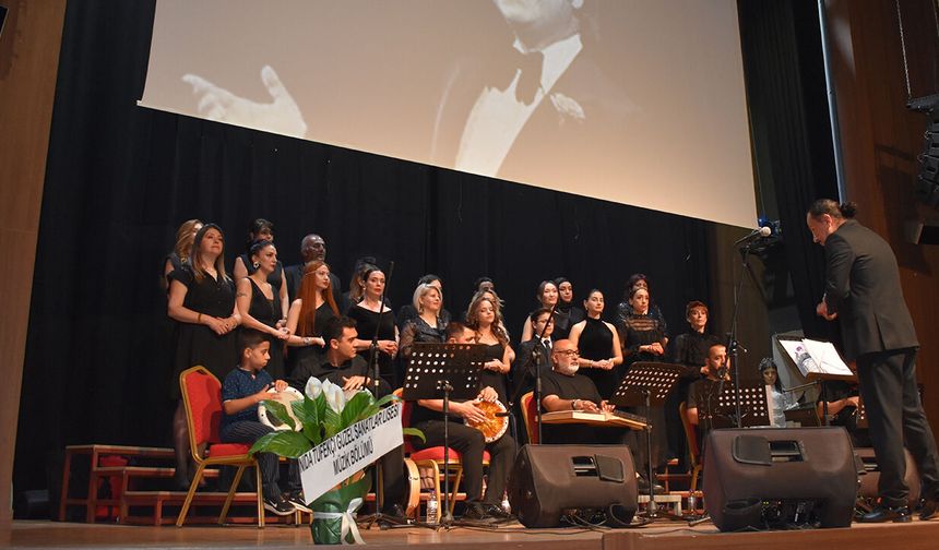 Zeki Müren anıldı