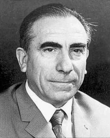 Türk Dünyası’nın Bilge Lideri Başbuğ Alparslan Türkiye, vefatının 26’ncı yıl dönümünde dualarla anılıyor.