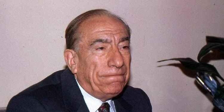 Türk Dünyası’nın Bilge Lideri Başbuğ Alparslan Türkiye, vefatının 26’ncı yıl dönümünde dualarla anılıyor.