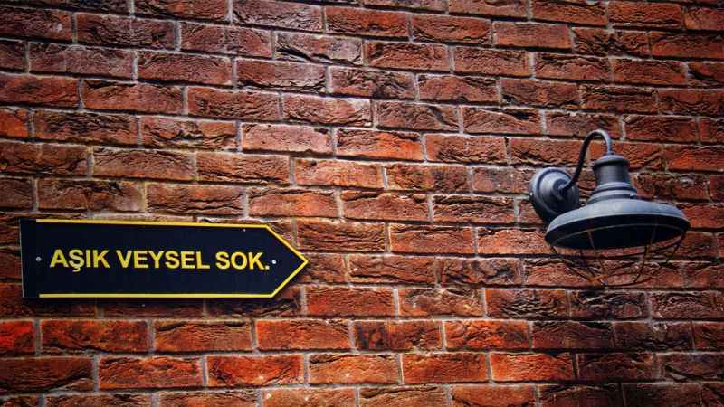 <p><span>Ankara Müzik ve Güzel Sanatlar Üniversitesi ve çevresi, şehrin geleneksel kimliği ile modern sanat anlayışını harmanlayarak ziyaretçilere unutulmaz anlar yaşatıyor.</span></p>