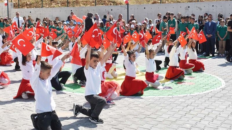 Yozgat’ta 65 Bin Öğrenci İçin Ders Zili Çaldı: Okullarda Coşku Başladı!