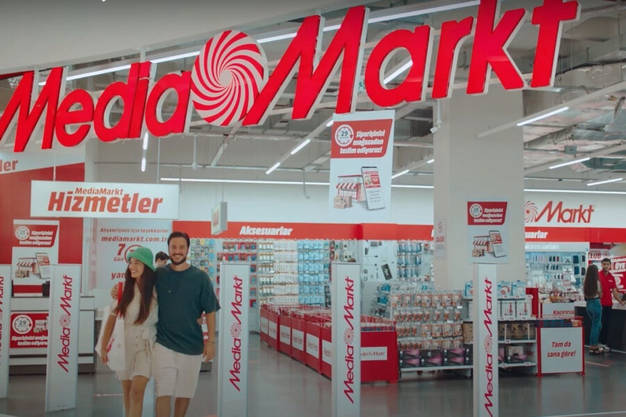 Noluyo Ya Fırat Ceyda Albayram Çifti De Olacak Media Markt Kasım Indirimi Ne Zaman (6)