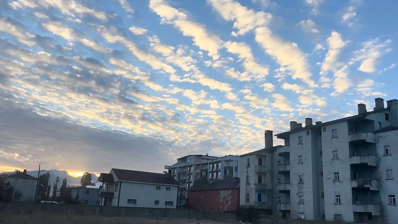 Yozgat’ın En Güzel Gökyüzü Manzaraları Doğanın Büyüleyici Renk Cümbüşü! (1)