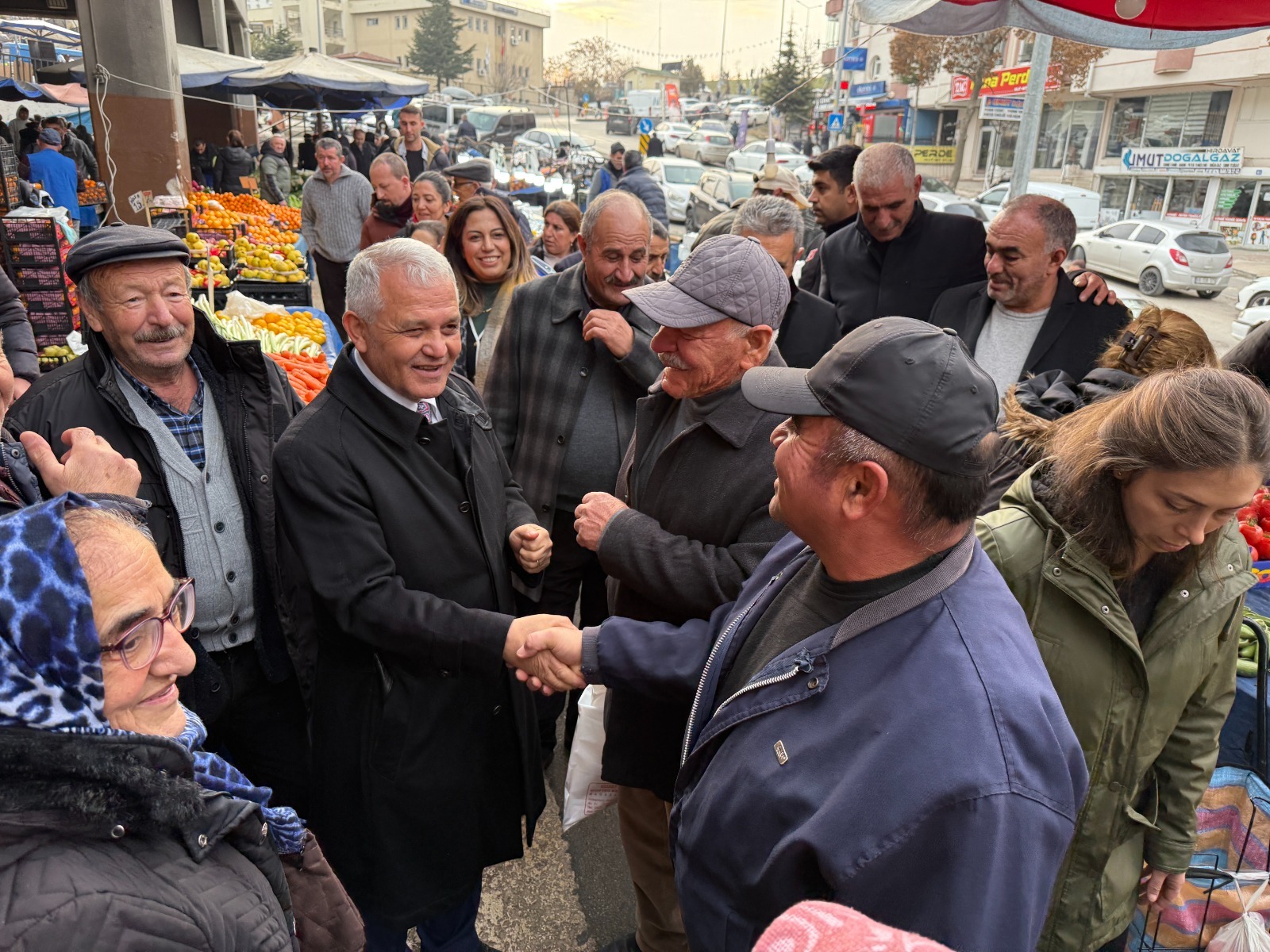 Başkan Şahin, Mamak’ın Nabzını Tutuyor Esnaf Ziyaretleriyle Yeni Vizyon! (2)