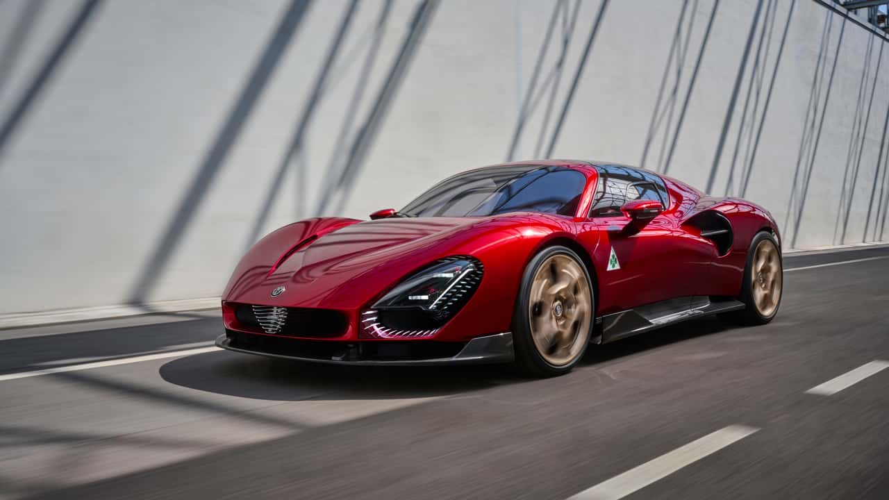 Foto Alfa Romeo 33 Stradale 2023