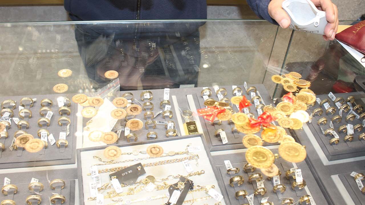 Kamanlı Çeyrek Altın (3)