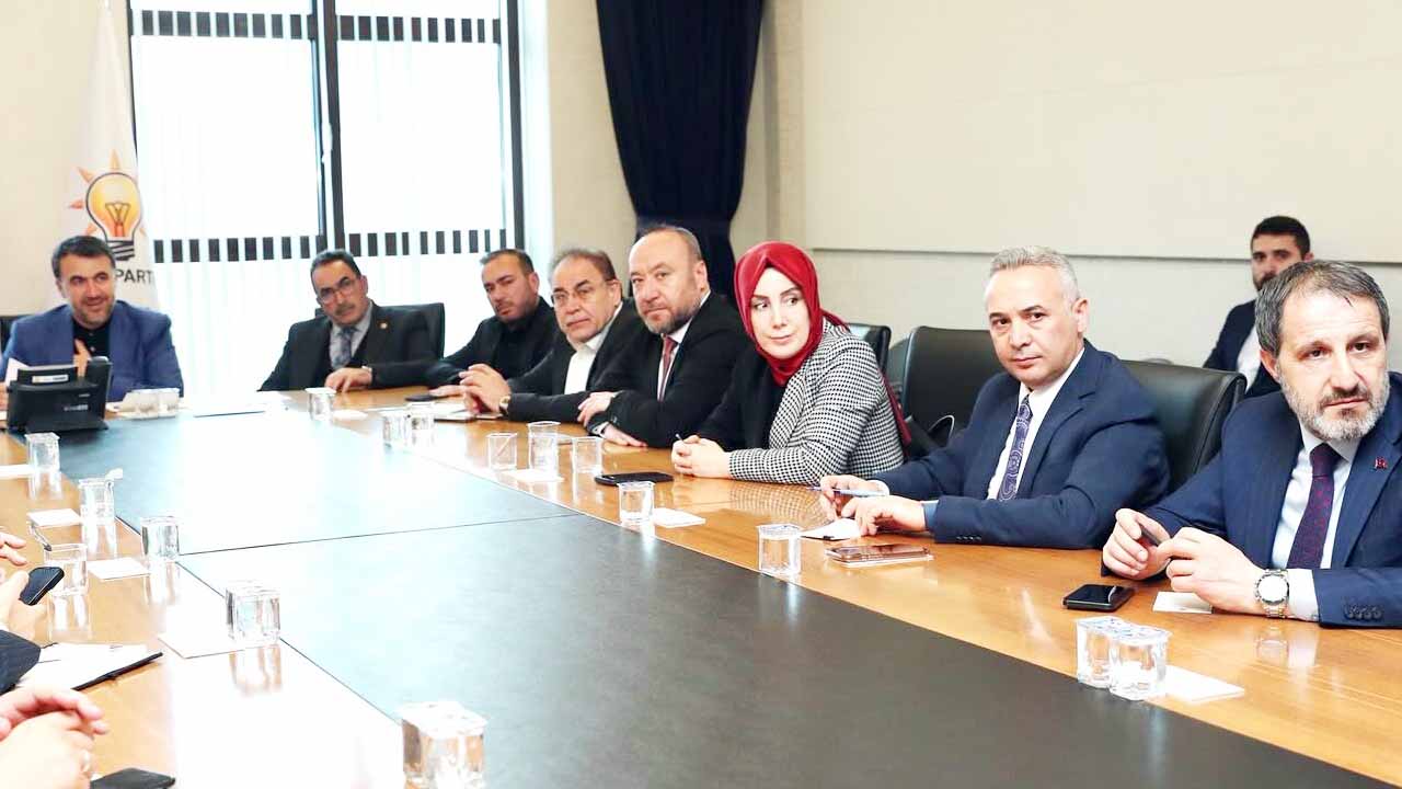 A K Parti Buyuk Kongre Mucahit Altunok 3