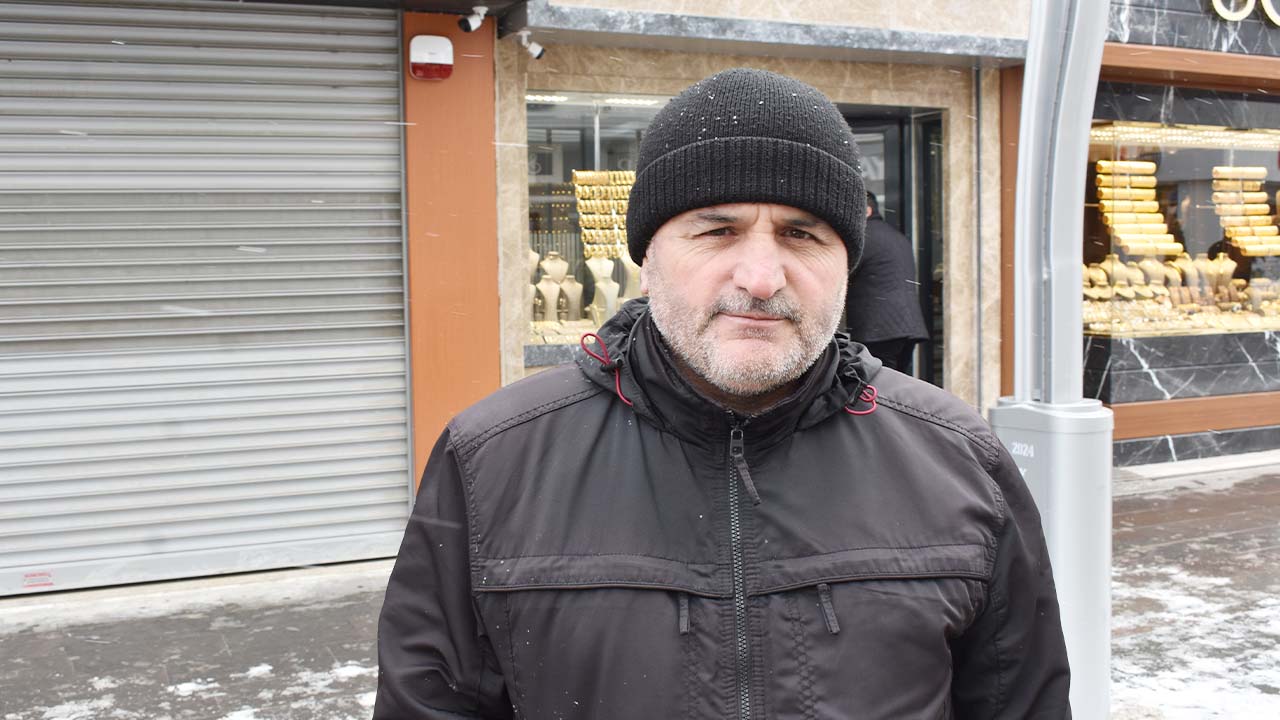 Eyüp Tüzüner