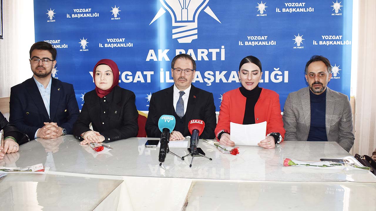 Ak Parti̇ 8 Mart (3)