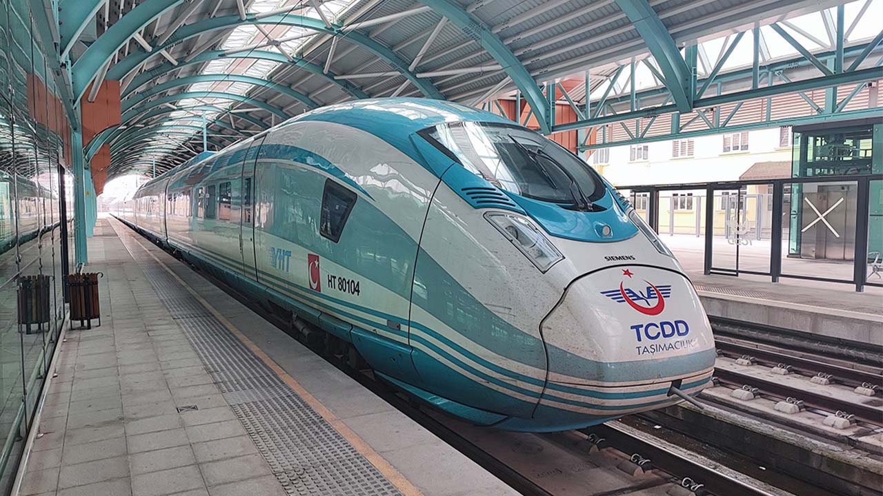 Hızlı Tren Ankara Istanbul (3)