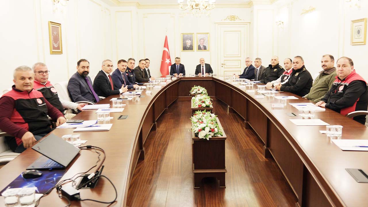 Iç Işleri Bakanlığı (6)