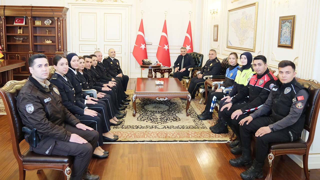 Vali̇li̇k Türk Poli̇si̇ (1)