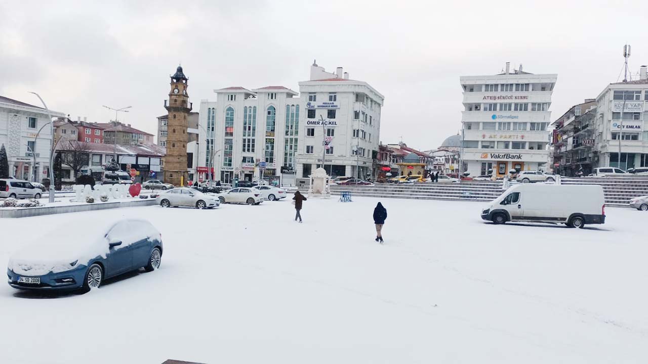 Yozgat Nisan Kar (1)