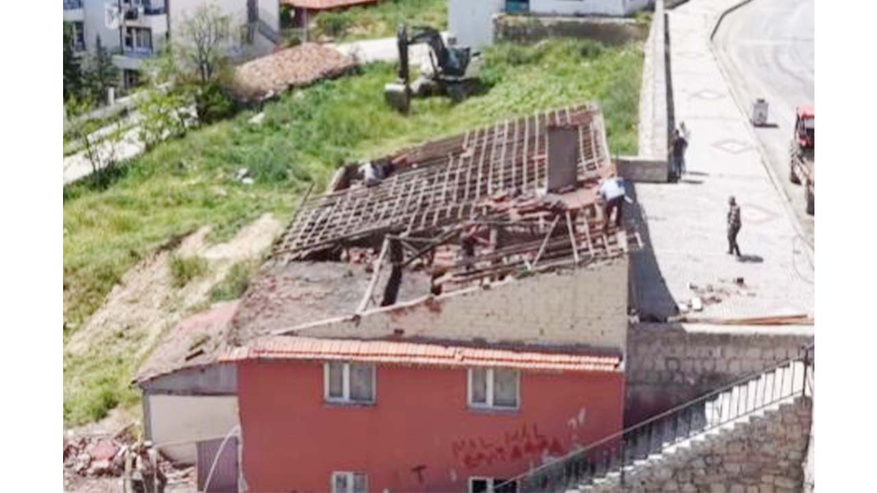 Çekerek Belediyesi Yanan Hamam (2)