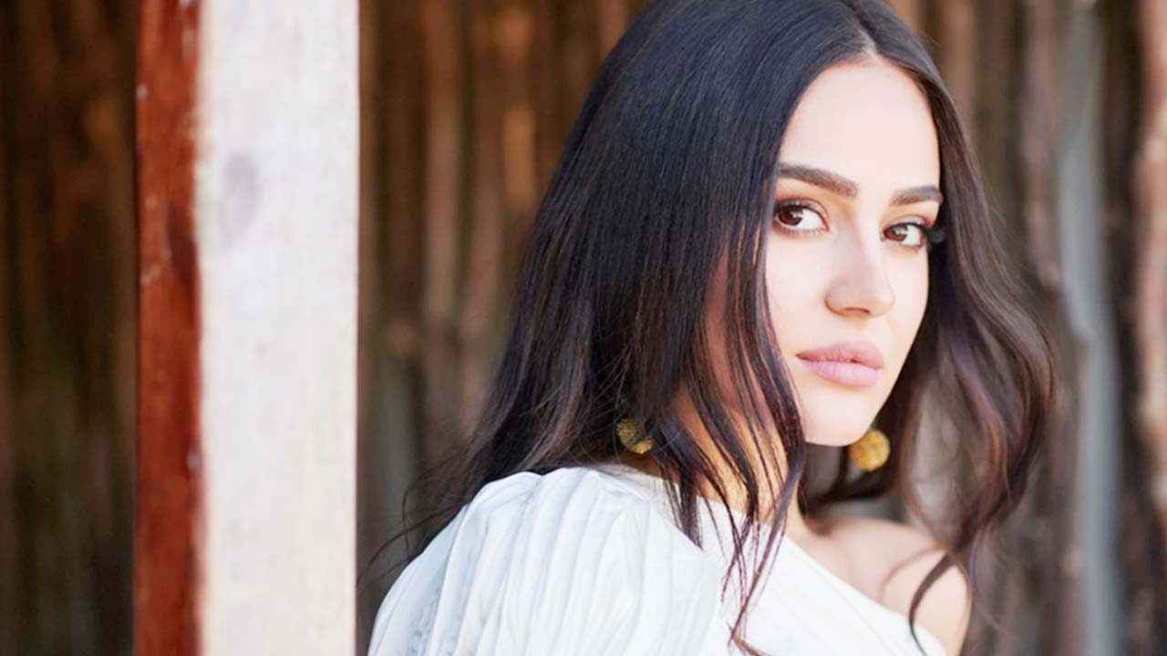 Elif Buse Doğan (1)