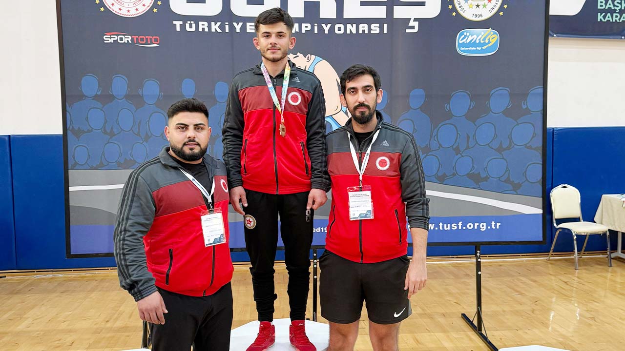 Yonü Güreş (1)