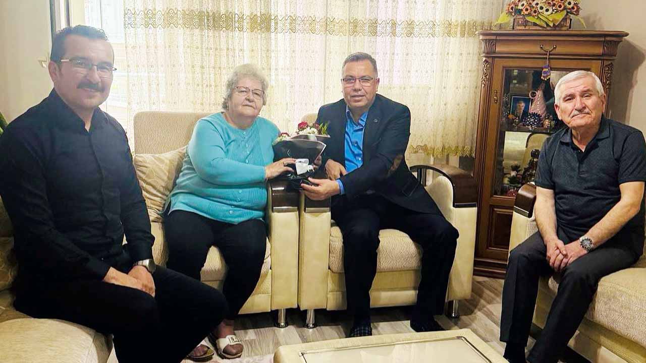 Yozgat Emekli Ogretmen Anneler Gunu