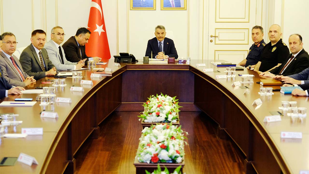 Yozgat Valiliği Yangın (1)