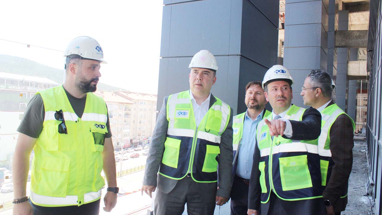 Ak Parti Il Kütüphanesi (2)