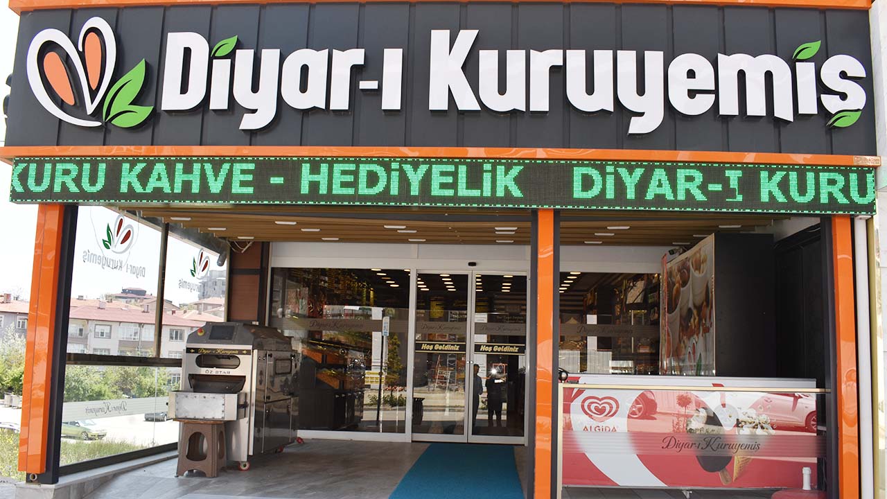 Diyar Kuruyemiş Bayram (1)