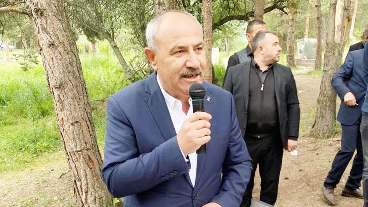 Muhtarlar Derneği̇ (1)