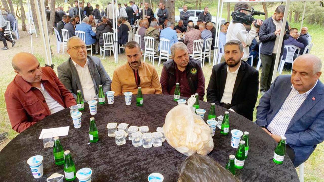 Muhtarlar Derneği̇ (7)