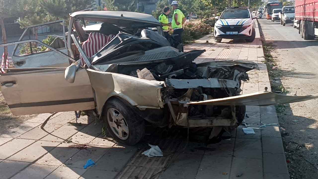 Tofas Trafik Kazasi 4