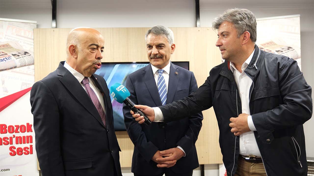 Vali Çamlık Gazetesi Ziyaret (4)