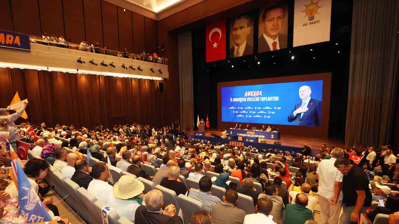 A K Parti Ankara Danisma Meclisi 2