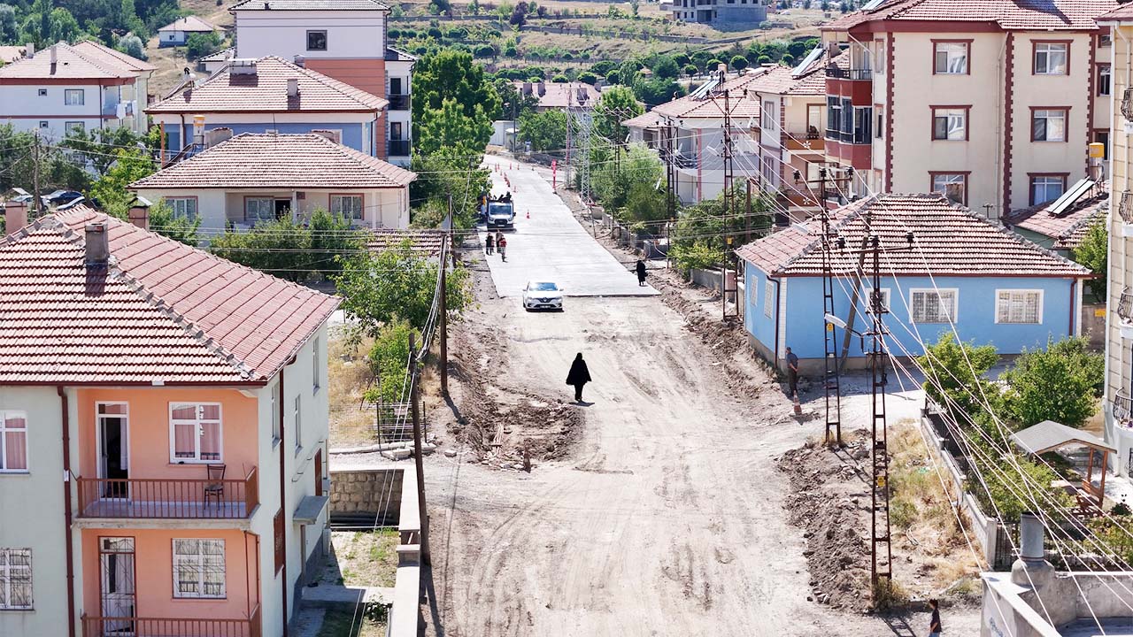 Akdağ Turgut Özal (1)