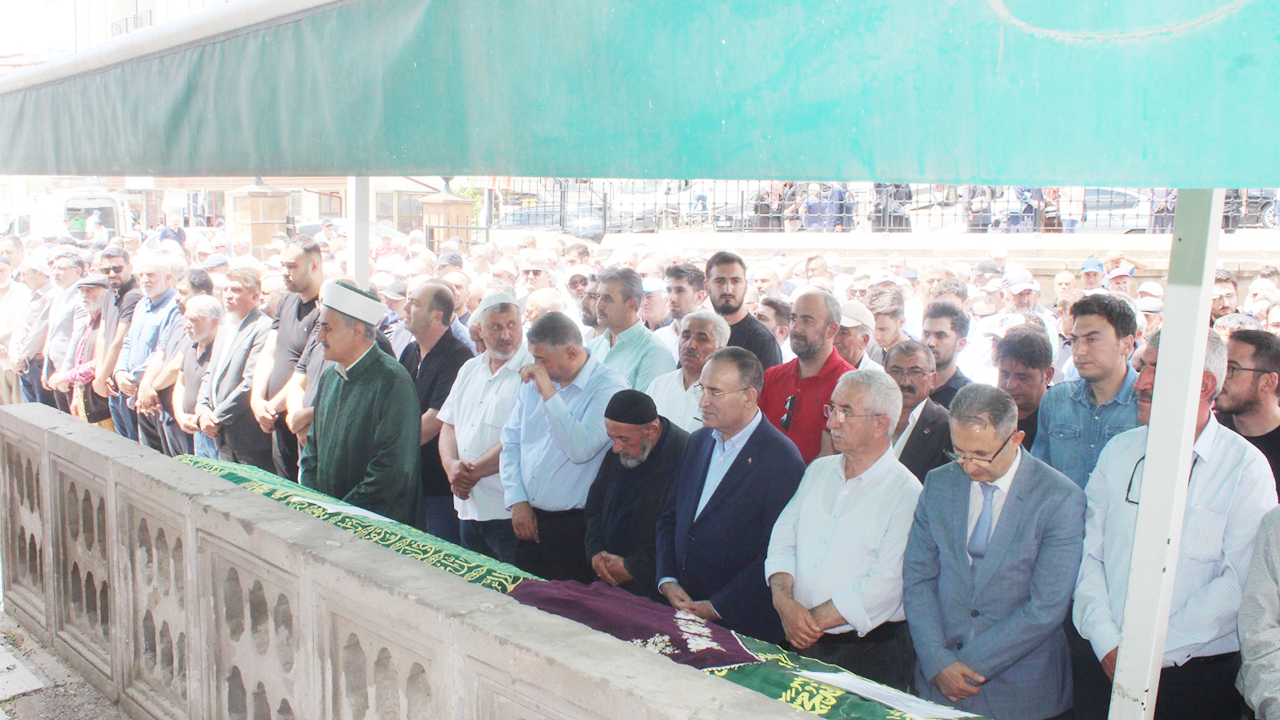 Bekir Bozdağ Cenaze (1)