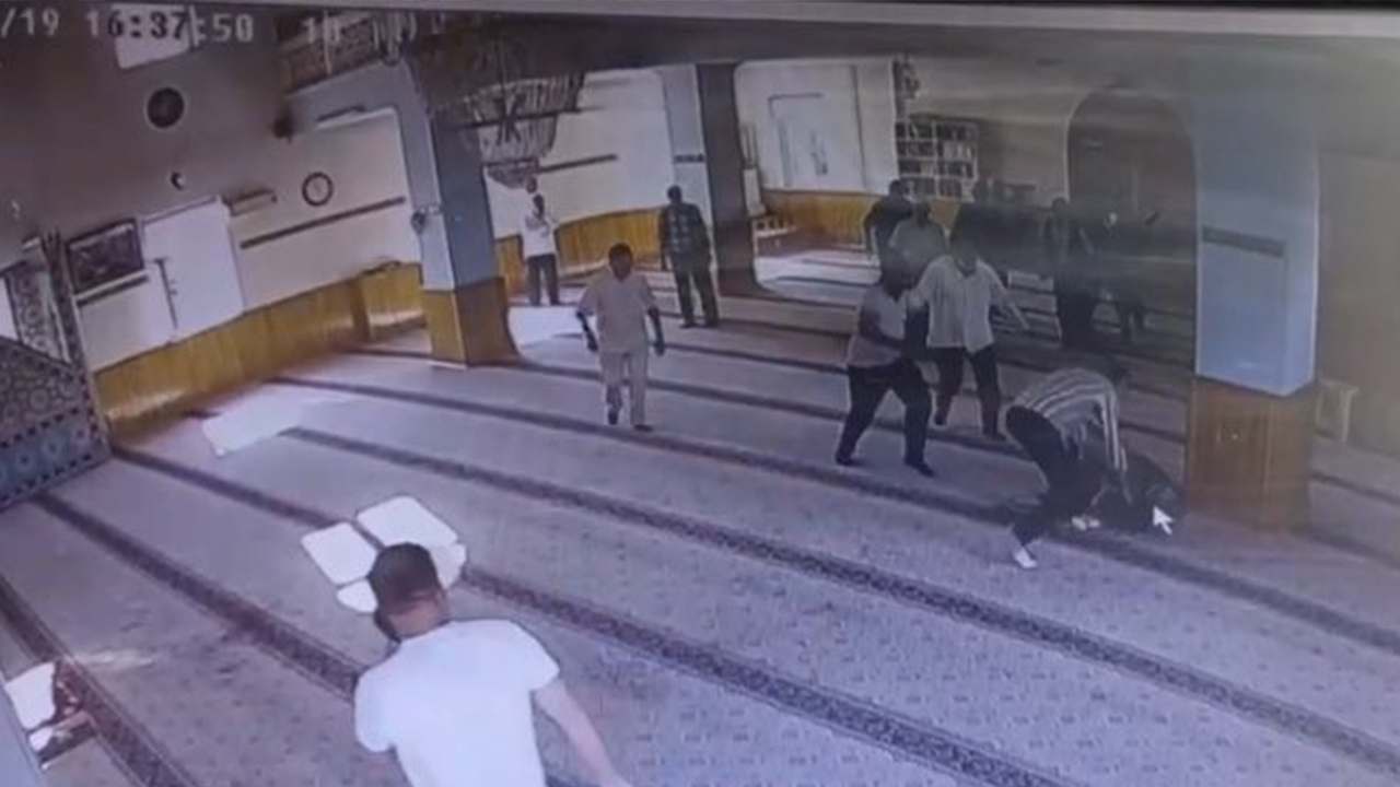 Cami Bıçaklanma (4)