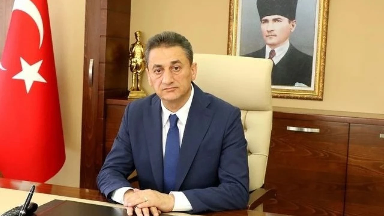 Eski Vali Erol Karaömeroğlu